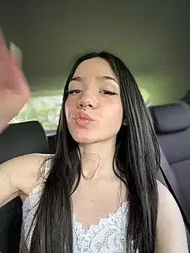 ShannonShanny from StripChat is Freechat