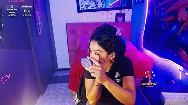 SidneySimmons from StripChat is Freechat