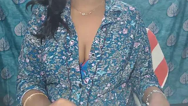 Sophia_your from StripChat is Freechat