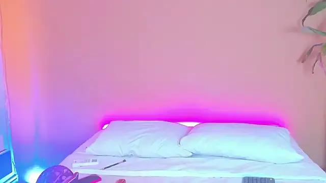 SophieHiil from StripChat is Freechat