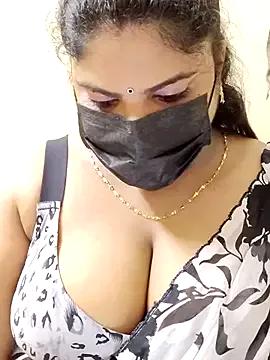 sun-flower from StripChat is Freechat