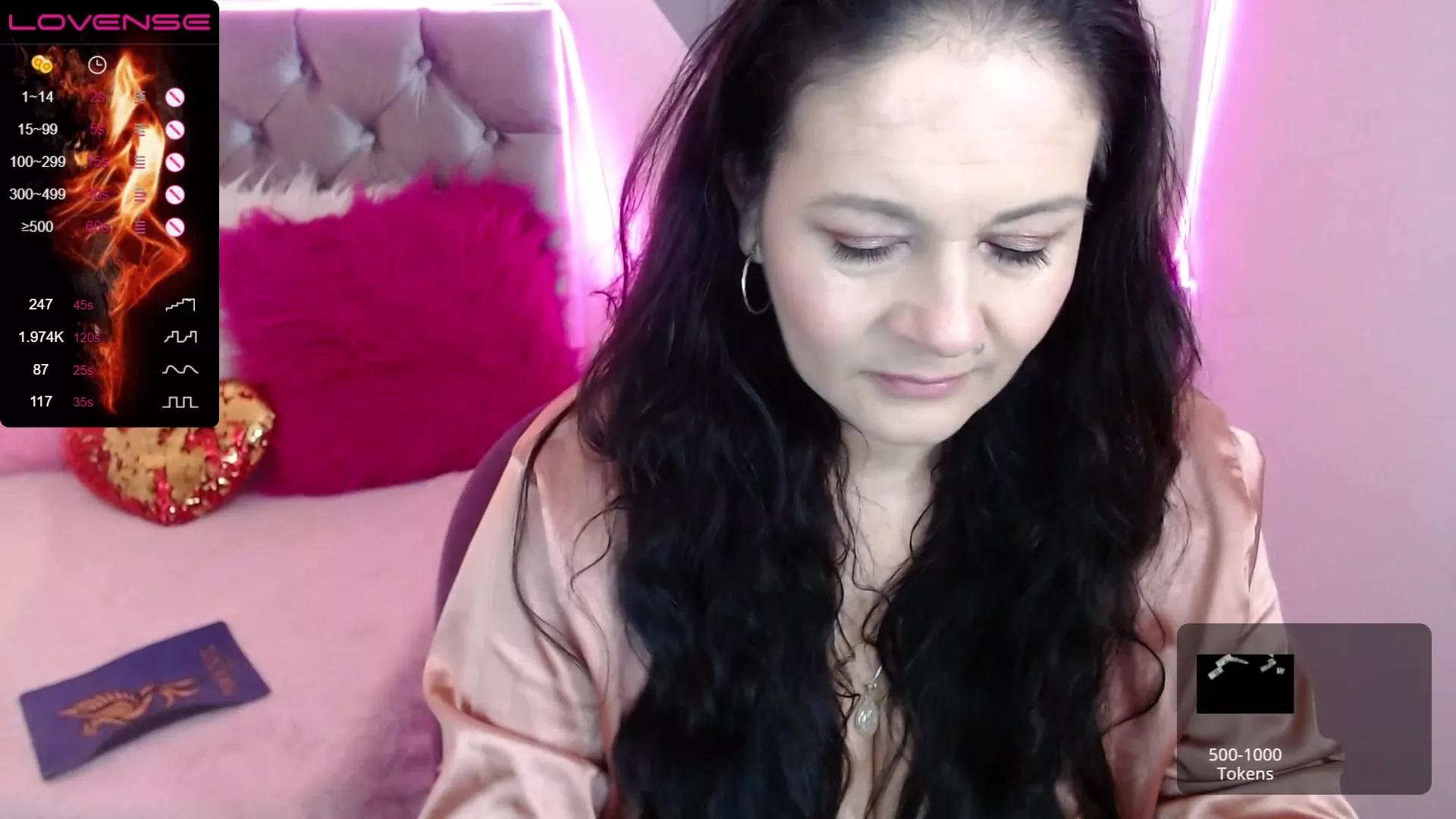 SWEET_MATURE_G from StripChat
