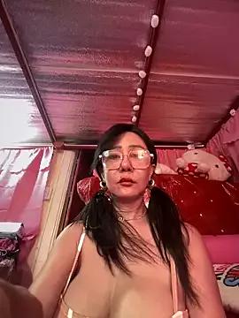 Photos of sweetieme from StripChat is Freechat