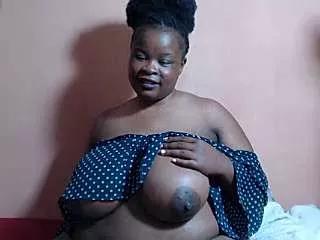 sweetmirie26 on StripChat 