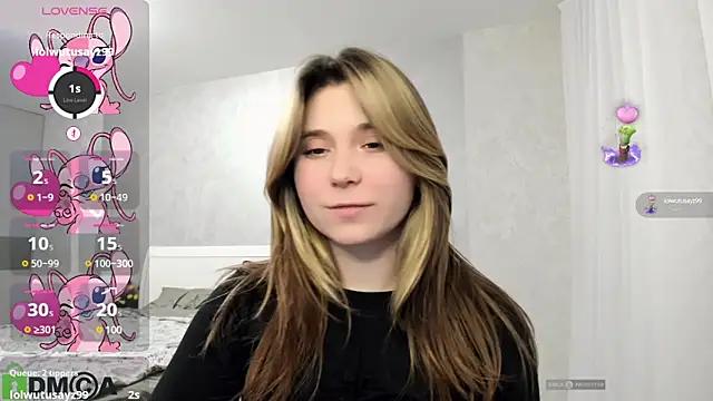 SweetMonicka from StripChat