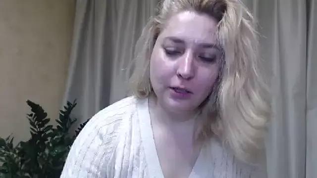 sweetpussy13 from StripChat