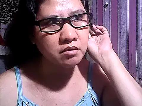 sweetsosie18 from StripChat is Freechat