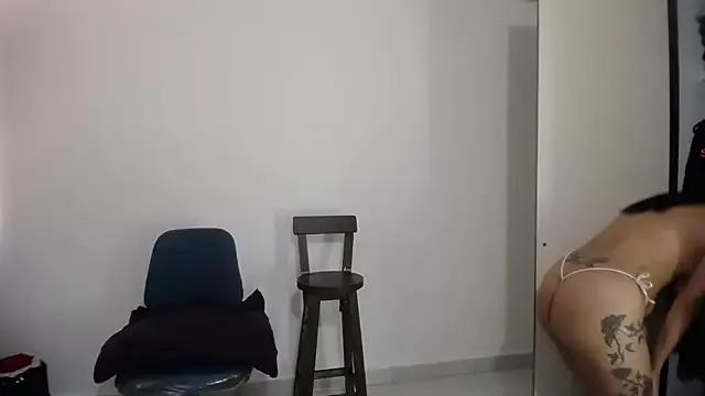 Sweett_Anya from StripChat