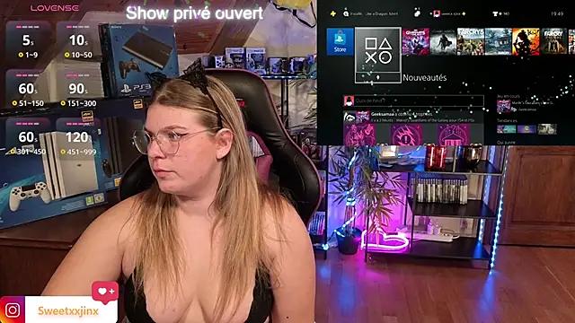Kooky beauty: discover our turned on strippers as they undress to their adored melodies and slowly orgasm for pleasure to appease your kookiest wishes.