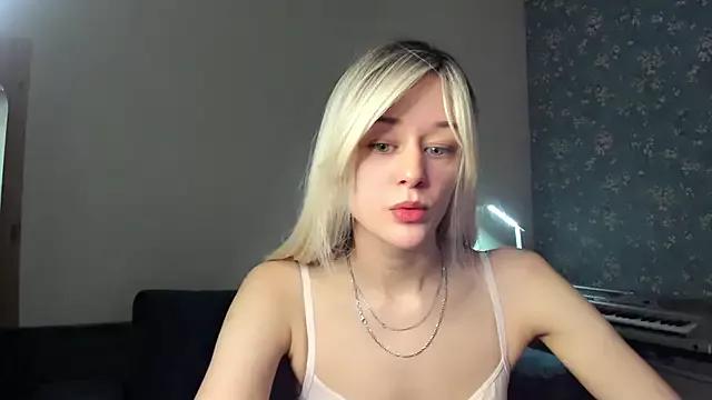 thief_of_hearts_ from StripChat is Freechat