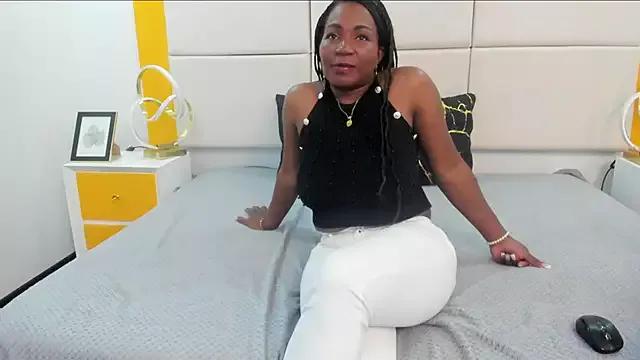 Tyra_Fox from StripChat is Freechat