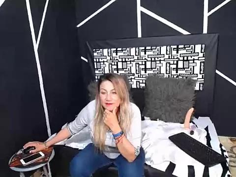 yayita_mature from StripChat