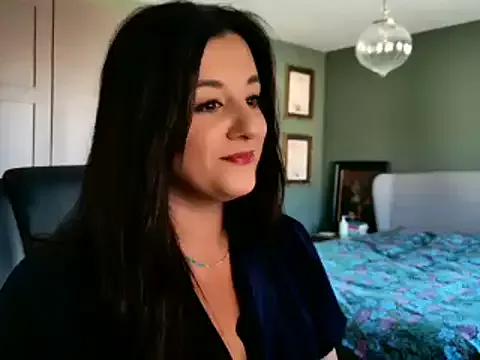 yourcassiexo from StripChat is Freechat