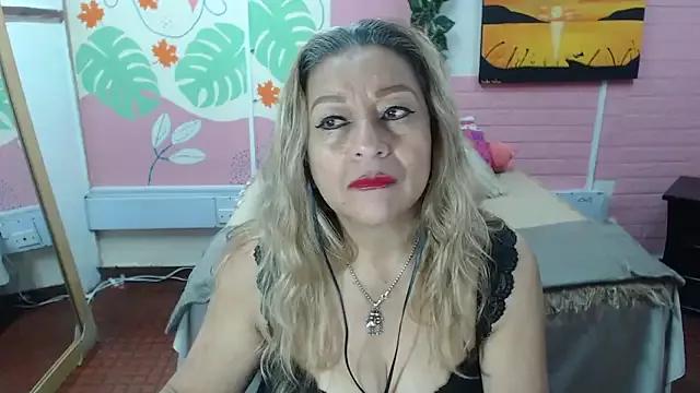 ZAMANTHA from StripChat